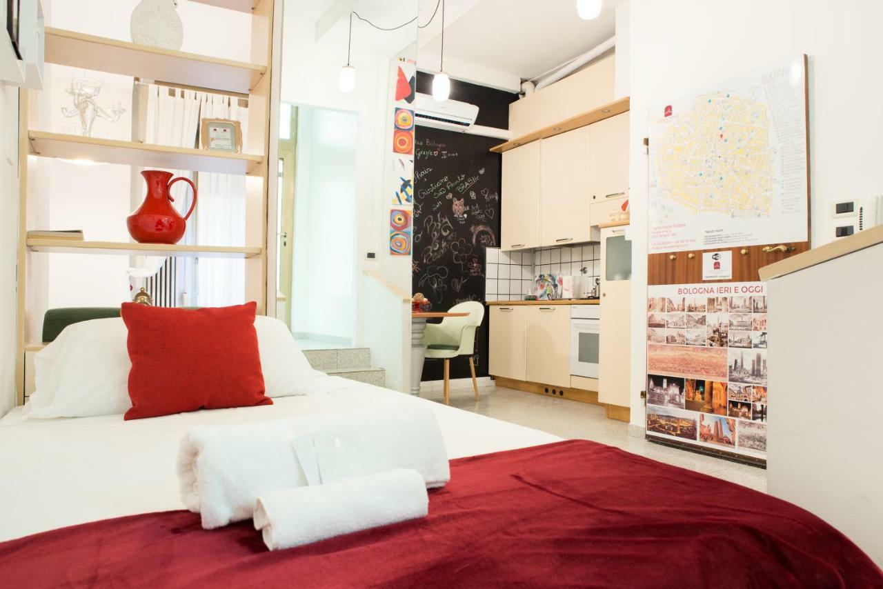 8- Tourist House Bologna - Light House - Self Check-In Bolonha Exterior foto